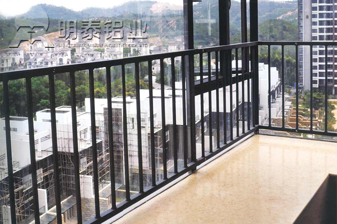鋁合金護(hù)欄 鋁合金護(hù)欄