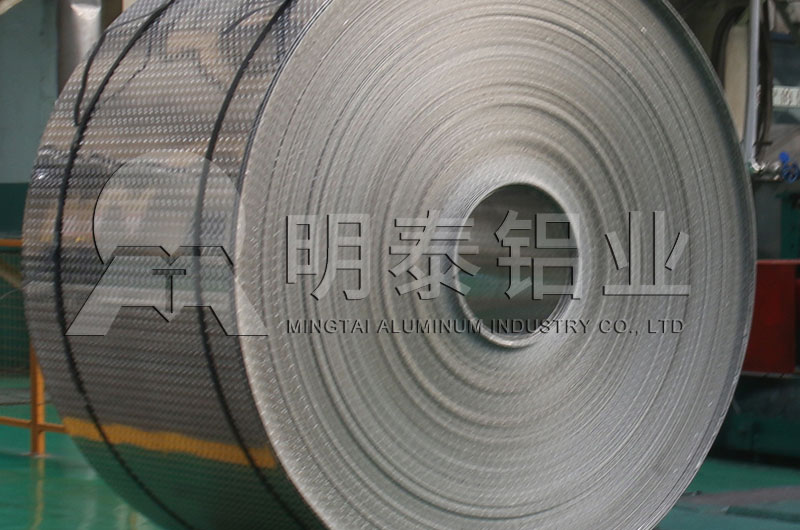 一條筋花紋鋁板廠家_價(jià)格 一條筋花紋鋁板廠家_價(jià)格