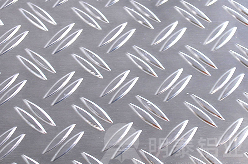指針型花紋鋁板性能優良