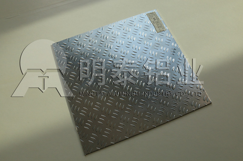 大五條筋花紋鋁板廠家_價格 大五條筋花紋鋁板廠家_價格
