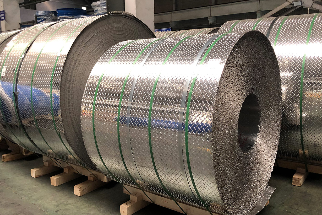 大巴車行李箱鋁板